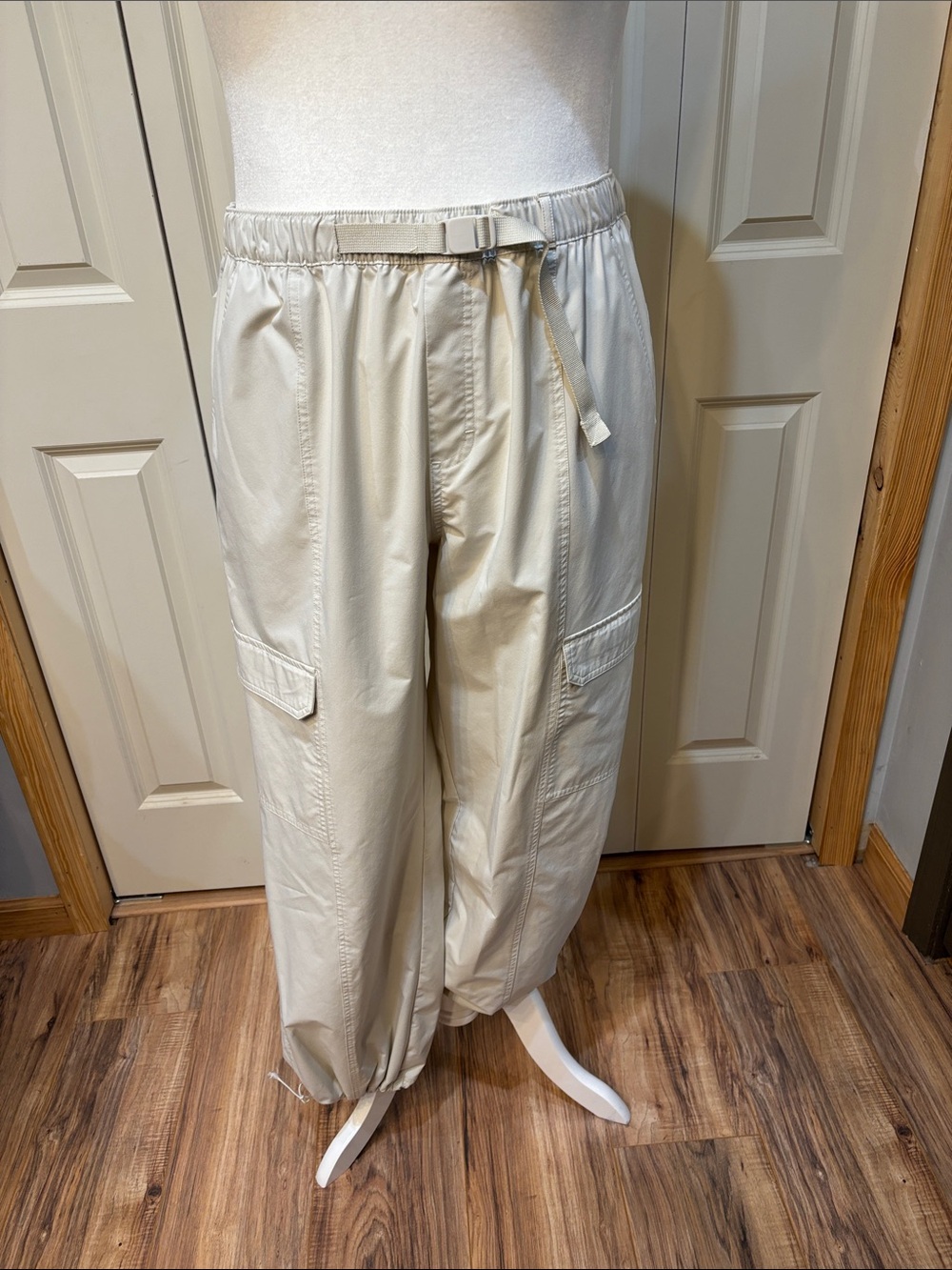 Avia light khaki size extra large cargo pants